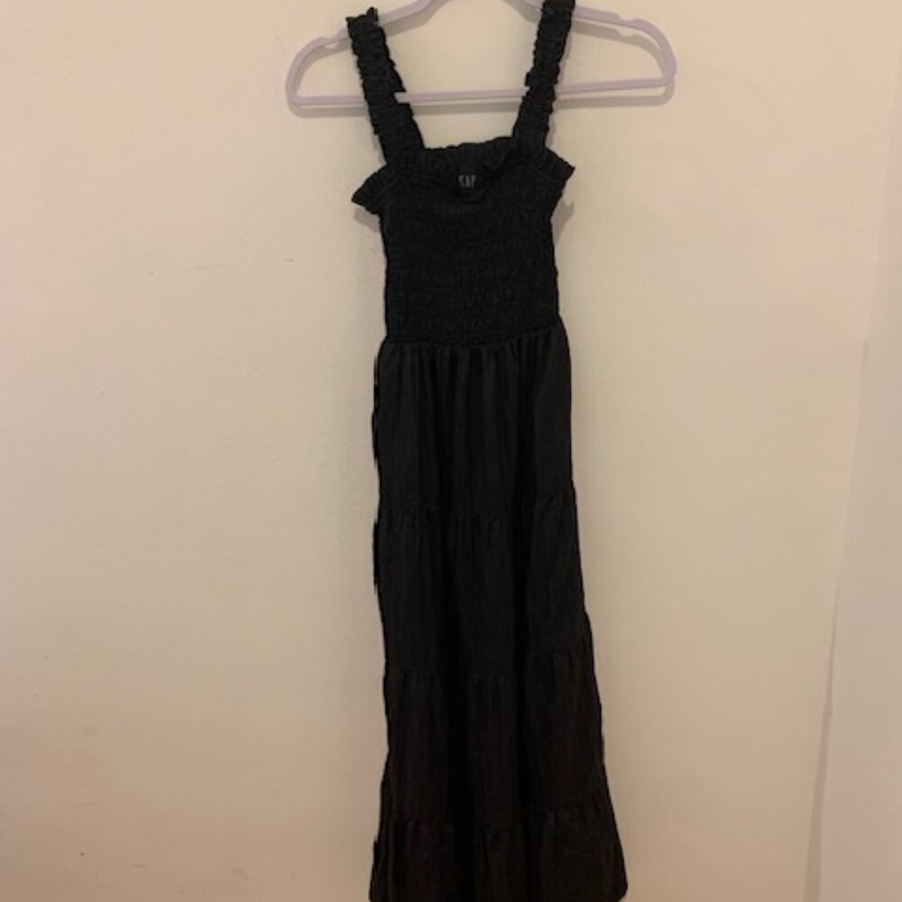 Gap size small tiered lightweight black sleeveless dress